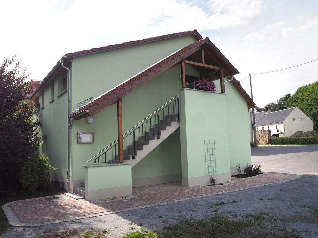Pension Zum Hirsch Göda Habitación foto